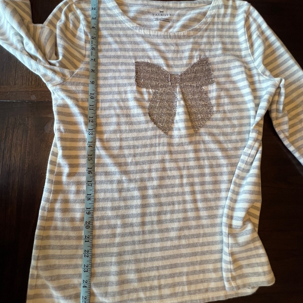 Talbots Gray & White Striped, Small raised Bow Studs, 3/4 Sleeve, Size Large - Picture 8 of 9